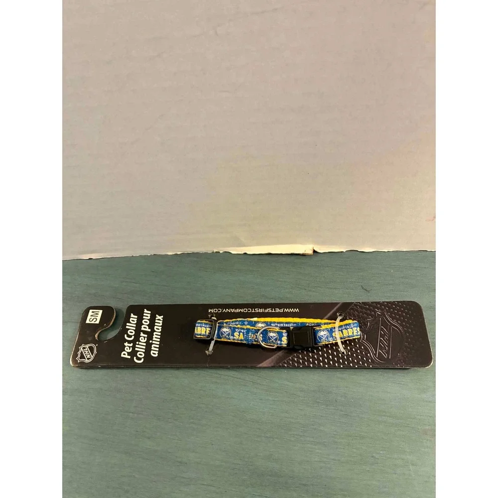 Pets First NHL Buffalo‎ Sabres Pet Collar Small Blue Yellow New Hockey Accessory